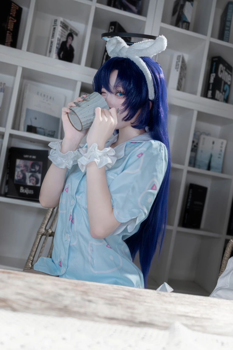 纸悦Etsu_ko《优香睡衣》主题写真：35张全套美图