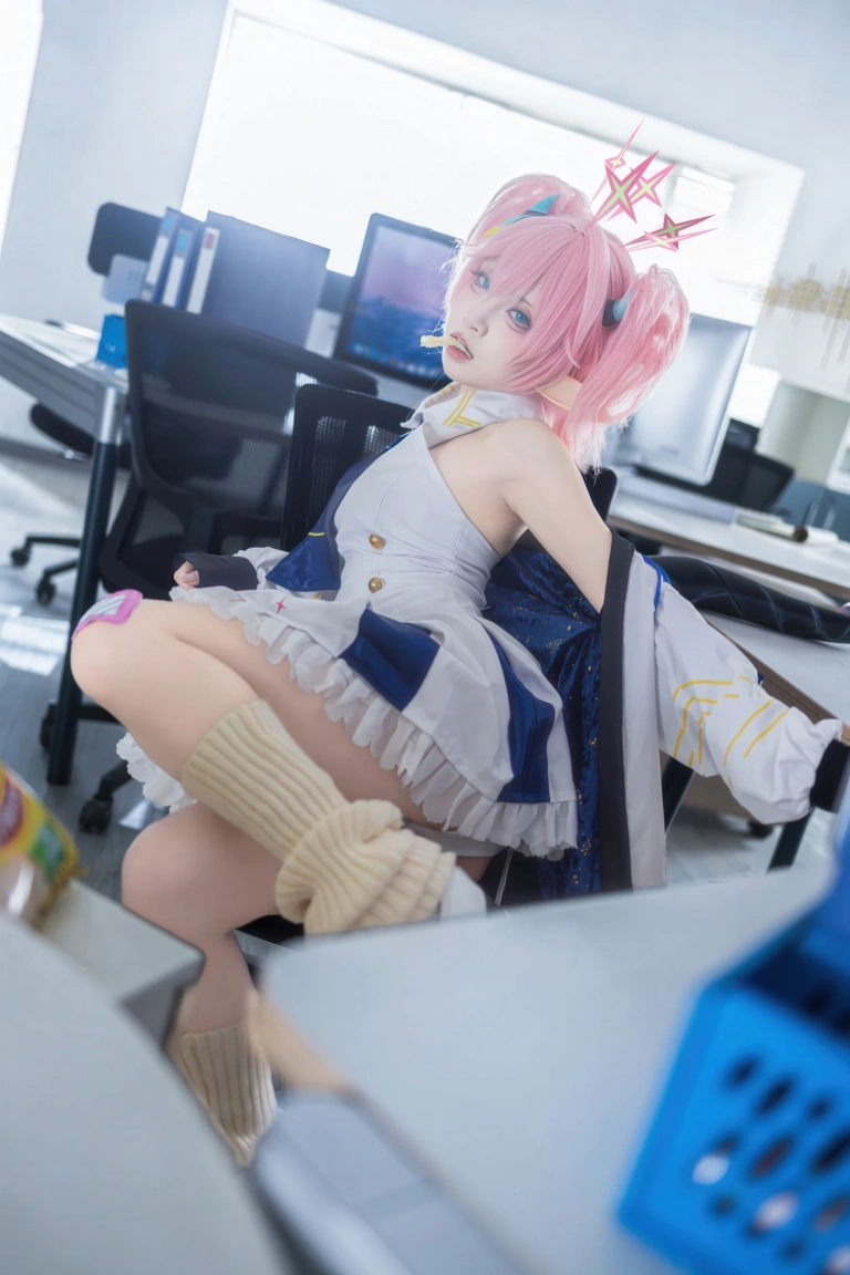 纸悦Etsu_ko《桃香》主题写真：54张全套美图