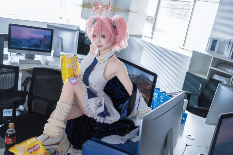 纸悦Etsu_ko《桃香》主题写真：54张全套美图