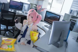 纸悦Etsu_ko《桃香》主题写真：54张全套美图