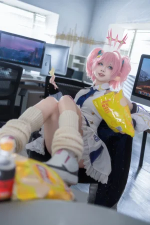纸悦Etsu_ko《桃香》主题写真：54张全套美图
