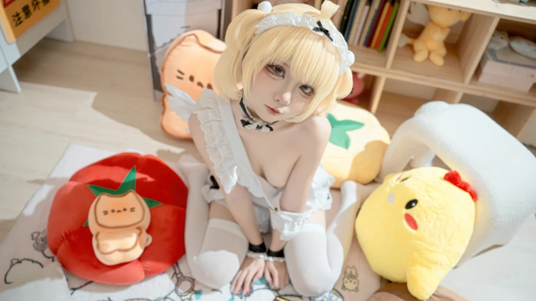 纸悦Etsu_ko《芙拉菲·奇奇女仆》主题写真：68张全套美图