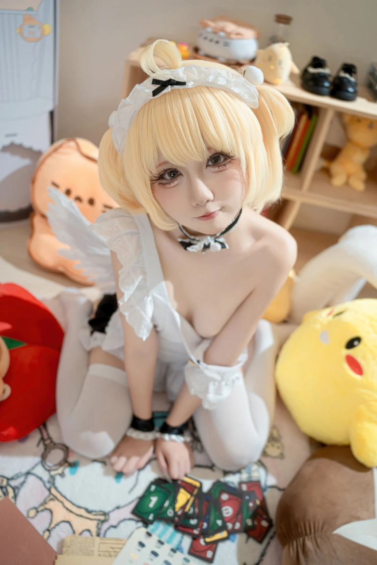 纸悦Etsu_ko《芙拉菲·奇奇女仆》主题写真：68张全套美图