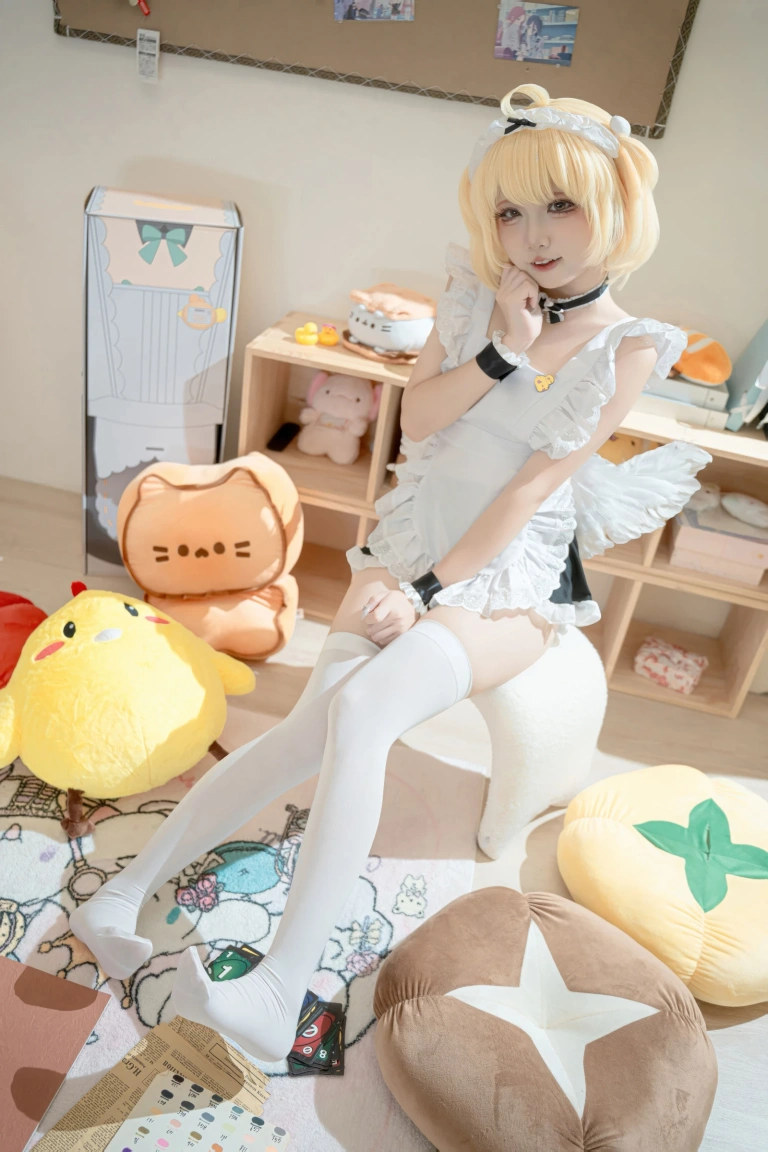纸悦Etsu_ko《芙拉菲·奇奇女仆》主题写真：68张全套美图