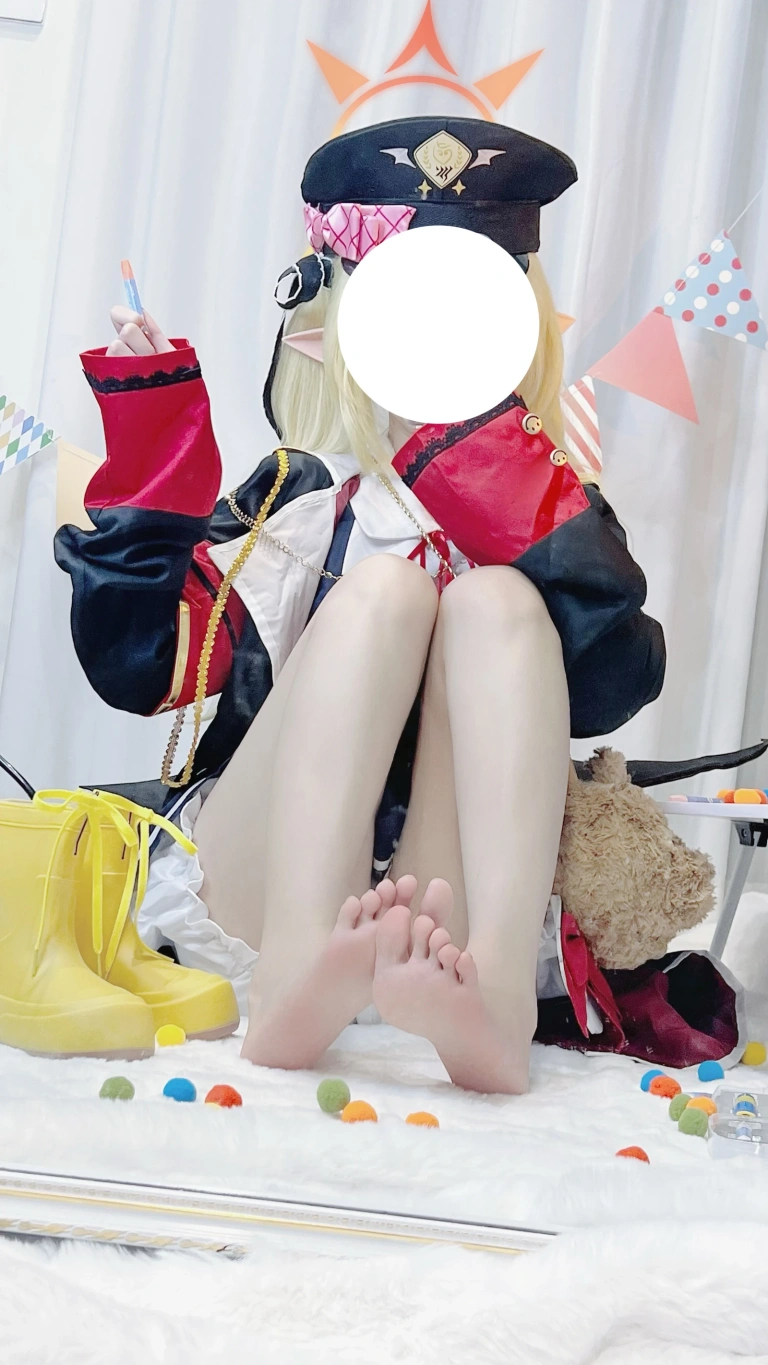 纸悦Etsu_ko《丹花伊吹自拍》主题写真：30张全套美图