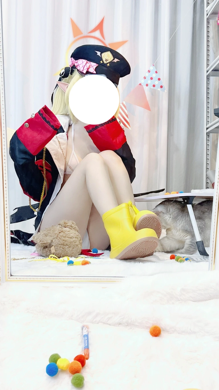 纸悦Etsu_ko《丹花伊吹自拍》主题写真：30张全套美图