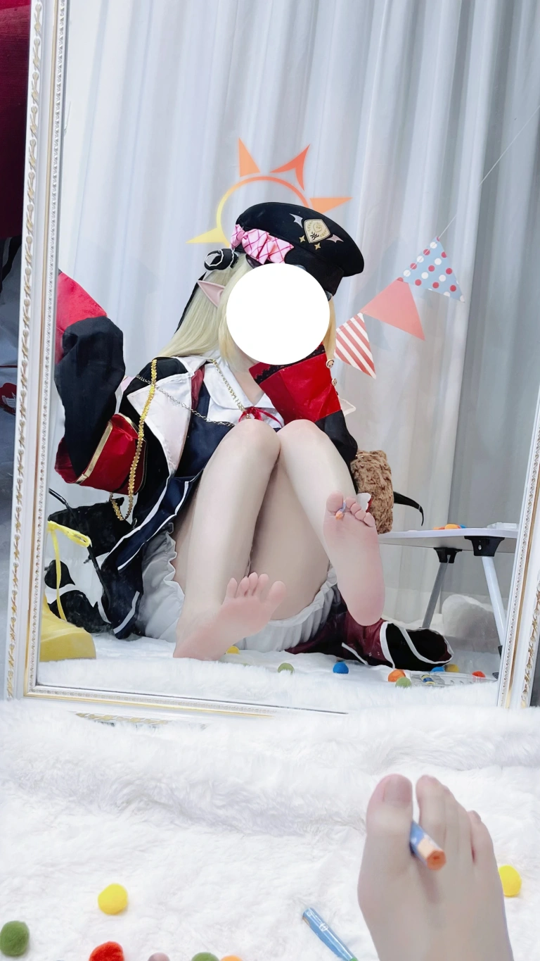 纸悦Etsu_ko《丹花伊吹自拍》主题写真：30张全套美图