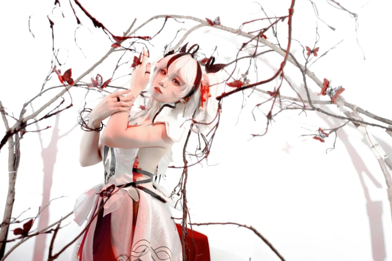 纸悦Etsu_ko《鸣潮·椿》主题写真：21张全套美图