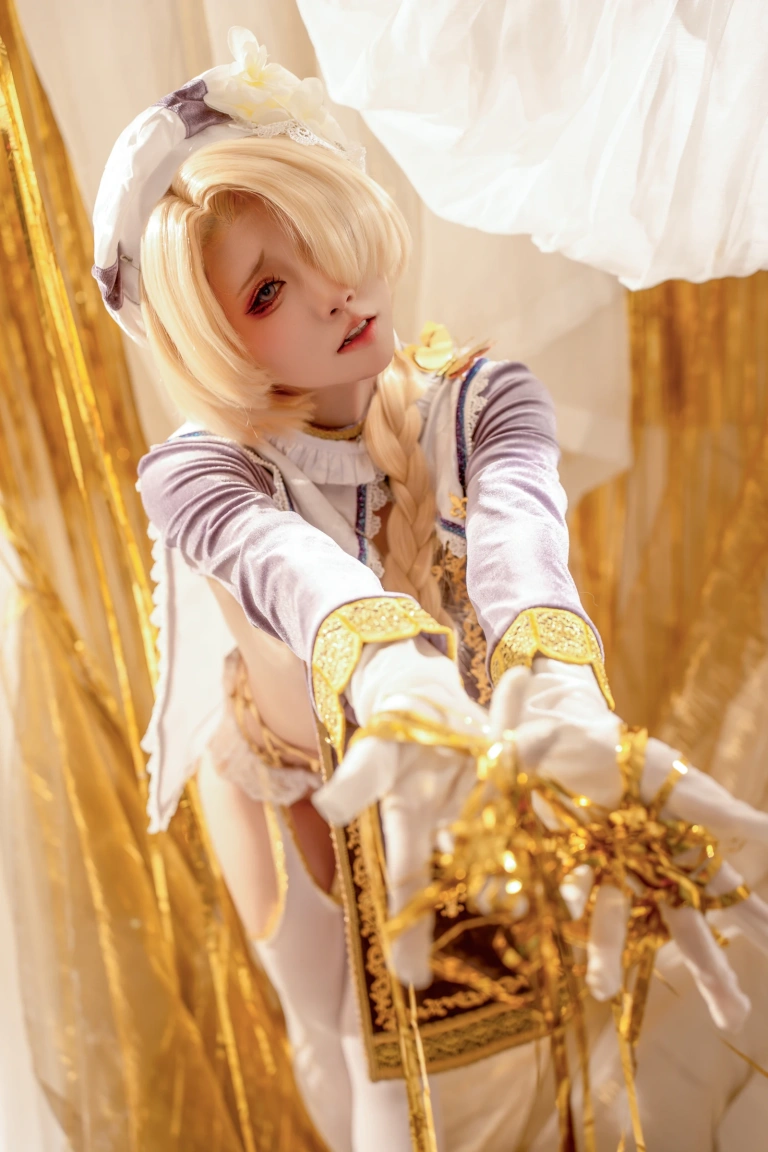纸悦Etsu_ko《娼年贞德》主题写真：64张全套美图