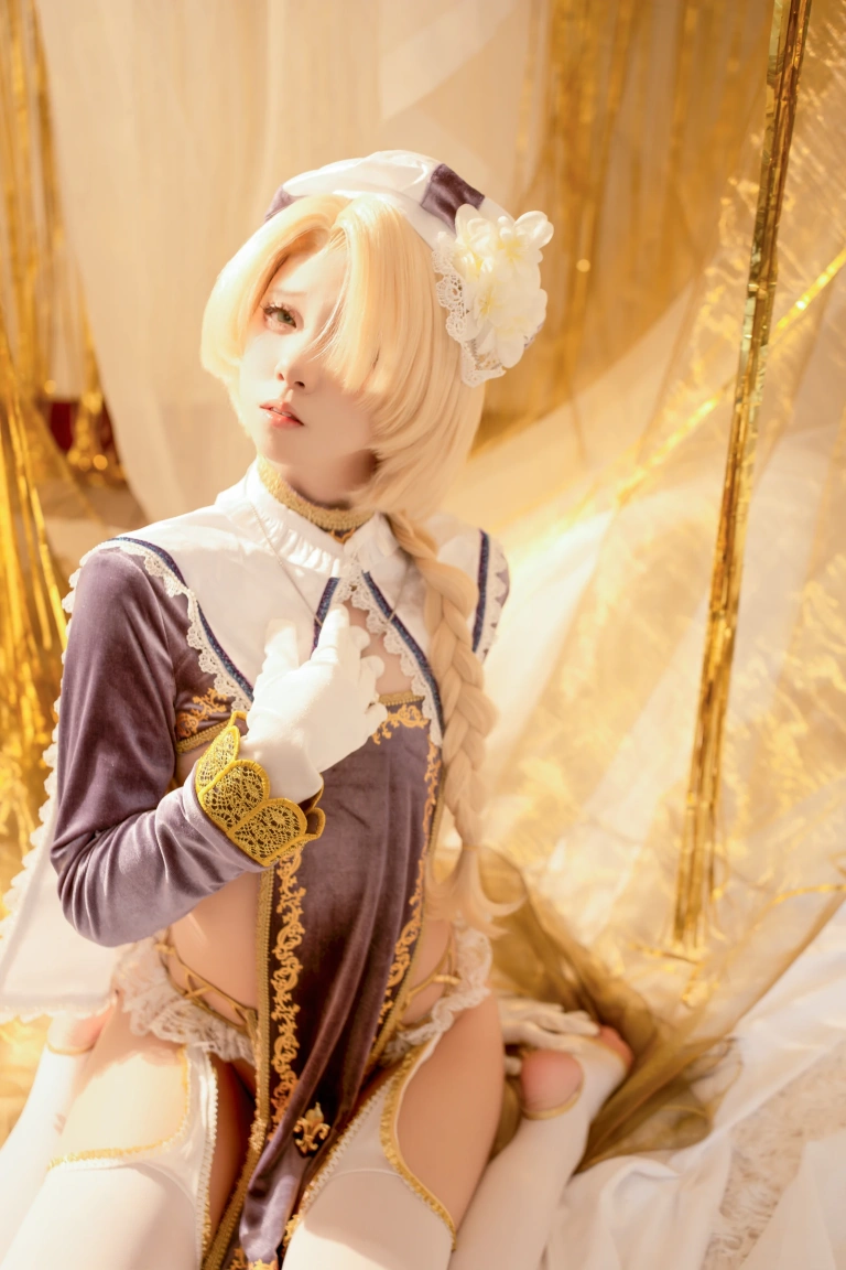 纸悦Etsu_ko《娼年贞德》主题写真：64张全套美图