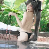 纸悦Etsu_ko《蔚蓝档案 鬼怒川霞水着》主题写真：44张全套美图