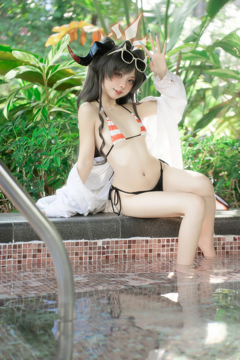 纸悦Etsu_ko《蔚蓝档案 鬼怒川霞水着》主题写真：44张全套美图