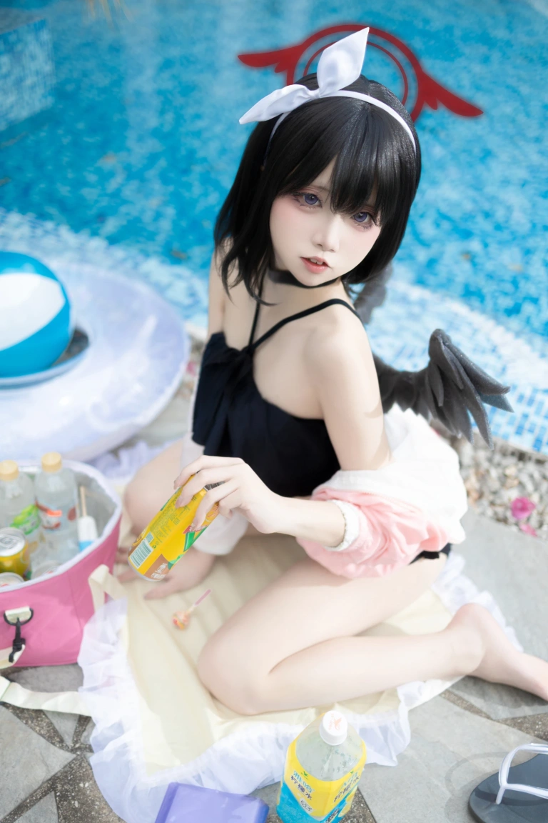 纸悦Etsu_ko《蔚蓝档案 水真白》主题写真：28张全套美图