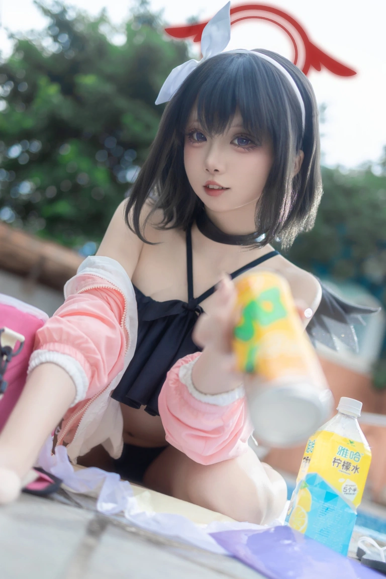 纸悦Etsu_ko《蔚蓝档案 水真白》主题写真：28张全套美图