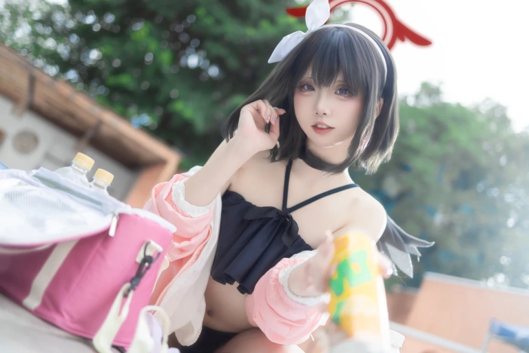 纸悦Etsu_ko《蔚蓝档案 水真白》主题写真：28张全套美图