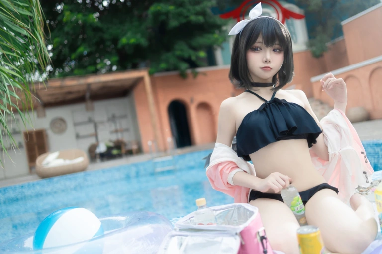 纸悦Etsu_ko《蔚蓝档案 水真白》主题写真：28张全套美图
