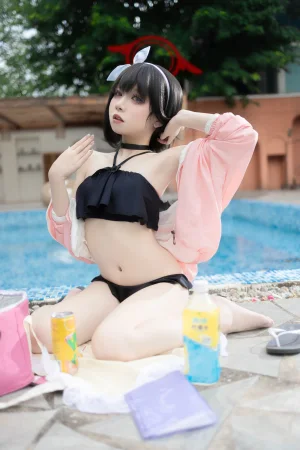纸悦Etsu_ko《蔚蓝档案 水真白》主题写真：28张全套美图