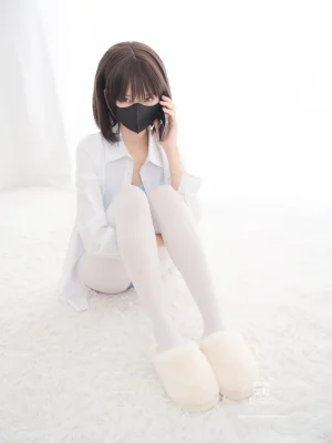 紧急企划《EX-011》主题写真：76张全套美图，含1个视频
