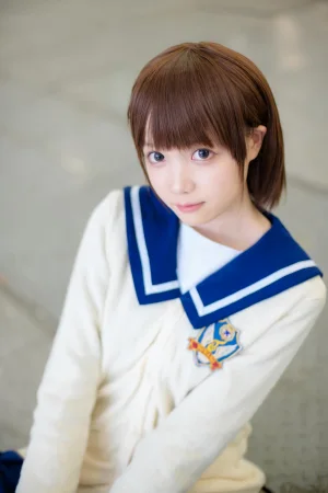 森萝财团《FREE-004》主题写真：24张全套美图