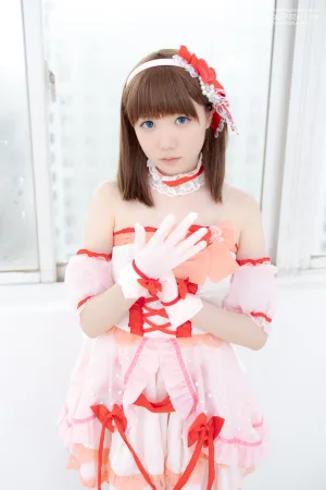 森萝财团《GG-01》主题写真：98张全套美图，含1个视频