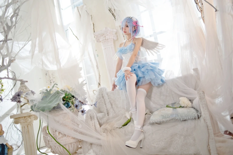 花柒Hana《蕾姆大天使》主题写真：19张全套美图