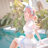 花柒Hana《夏日甜芯泳装写真》主题写真：37张全套美图