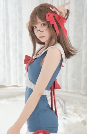 花柒Hana《白雪姬泳装》主题写真：26张全套美图