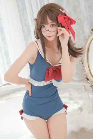 花柒Hana《白雪姬泳装》主题写真：26张全套美图