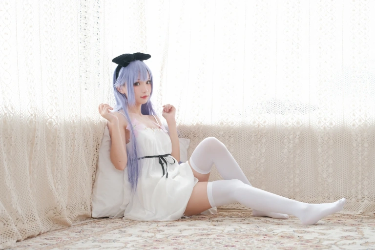 花柒Hana《独角兽清凉阅读时光》主题写真：20张全套美图
