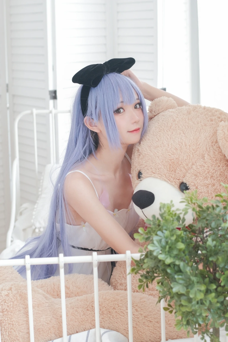 花柒Hana《独角兽清凉阅读时光》主题写真：20张全套美图