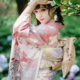 花柒Hana《绣球花和服》主题写真：18张全套美图