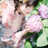 花柒Hana《绣球花和服》主题写真：18张全套美图