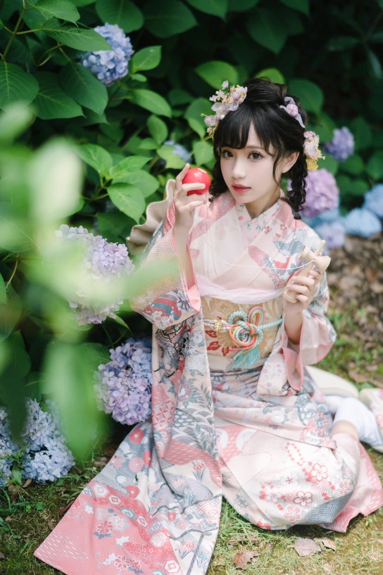 花柒Hana《绣球花和服》主题写真：18张全套美图