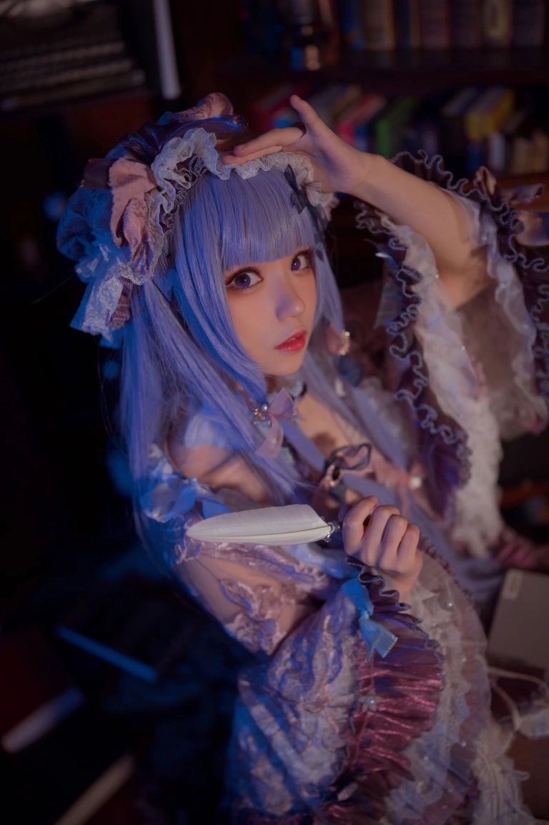 花柒Hana《帕秋莉睡衣》主题写真：13张全套美图