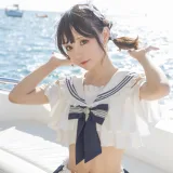 花柒Hana《三亚熊之海军风泳装》主题写真：12张全套美图