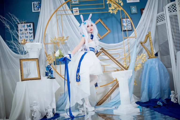 花柒Hana《拉菲花嫁》主题写真：28张全套美图