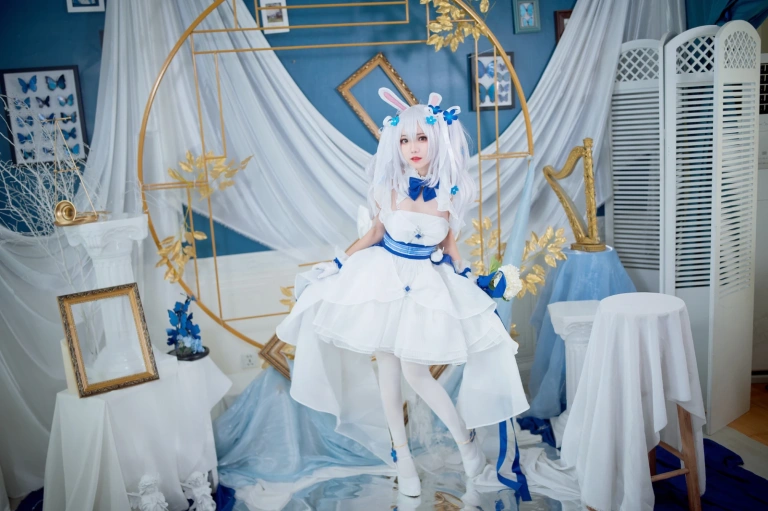 花柒Hana《拉菲花嫁》主题写真：28张全套美图
