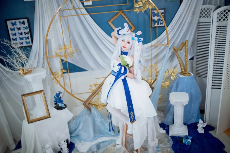 花柒Hana《拉菲花嫁》主题写真：28张全套美图