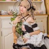 花柒Hana《女仆》主题写真：9张全套美图
