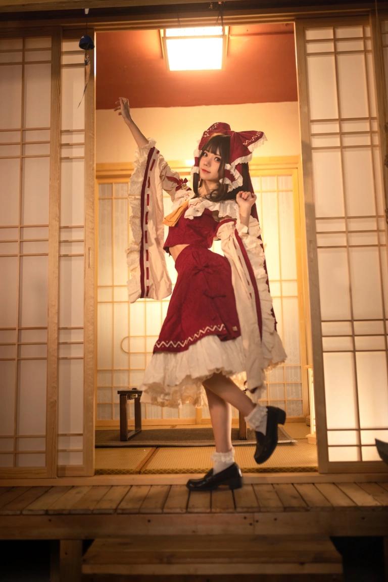 花柒Hana《森森仙灵梦》主题写真：12张全套美图