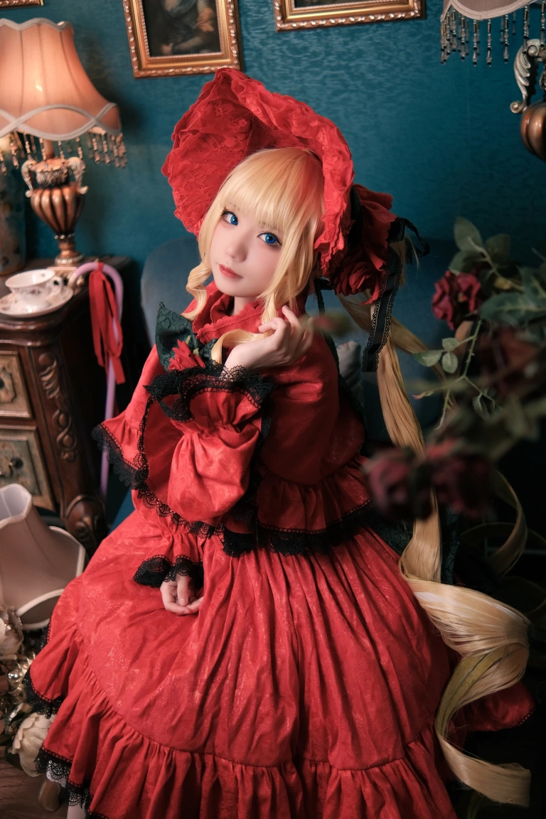 花柒Hana《蔷薇少女真红》主题写真：13张全套美图