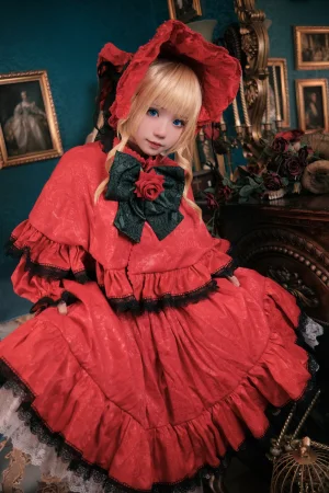 花柒Hana《蔷薇少女真红》主题写真：13张全套美图