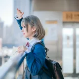 花柒Hana《唐可可校服》主题写真：15张全套美图