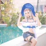 花柒Hana《斯卡蒂泳装》主题写真：17张全套美图