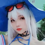 花柒Hana《斯卡蒂泳装》主题写真：17张全套美图