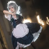 花柒Hana《星雨咲夜女仆》主题写真：9张全套美图