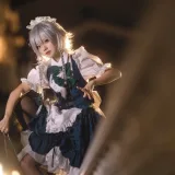 花柒Hana《星雨咲夜女仆》主题写真：9张全套美图