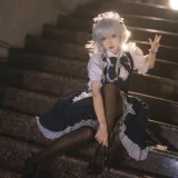 花柒Hana《星雨咲夜女仆》主题写真：9张全套美图