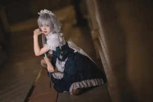 花柒Hana《星雨咲夜女仆》主题写真：9张全套美图