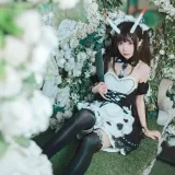 花柒Hana《能代女仆》主题写真：21张全套美图